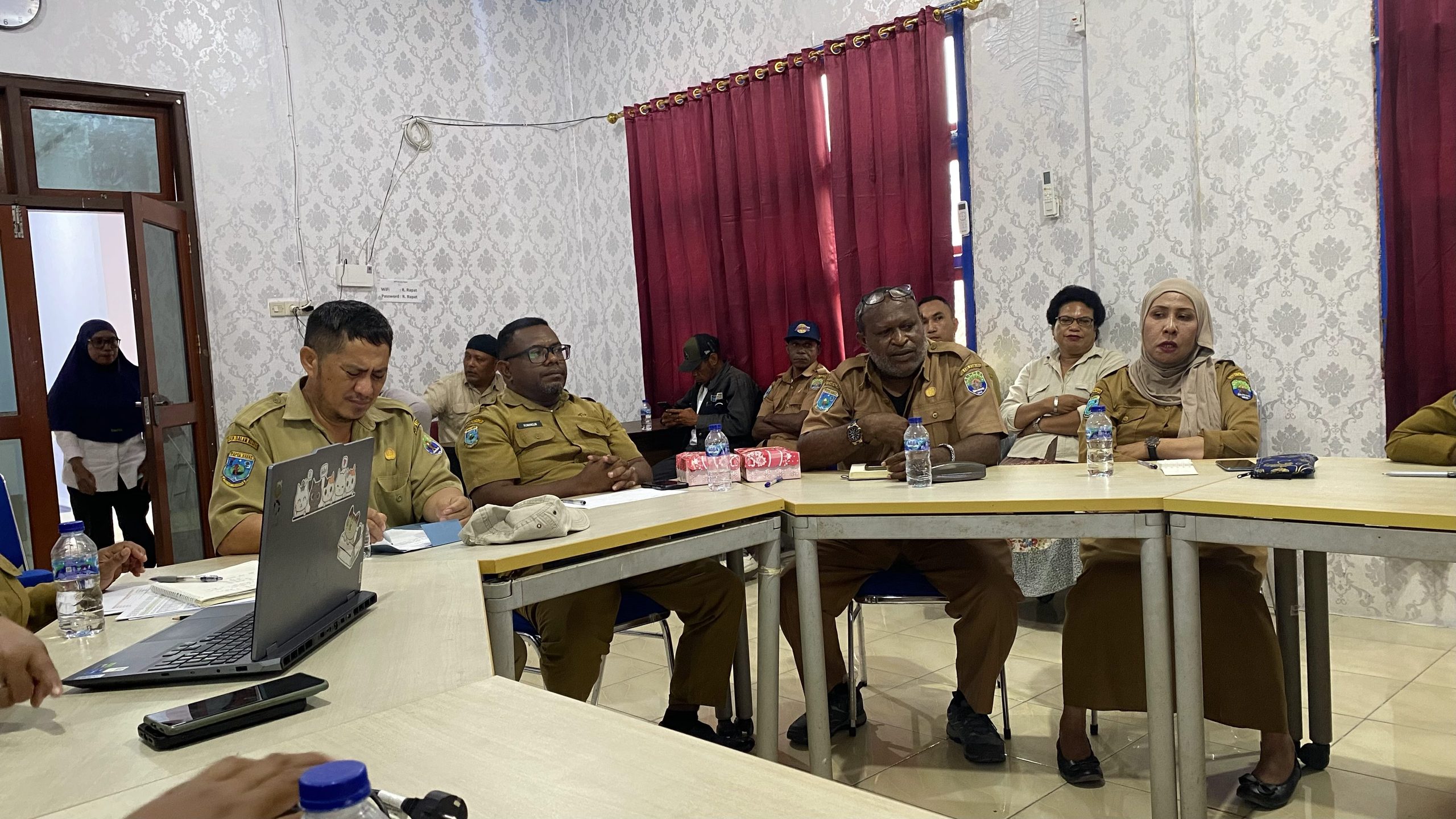 Bappeda Litbang Kaimana Perkenalkan Plt Kepala Badan Baru dan Bahas Capaian Kinerja Semester I